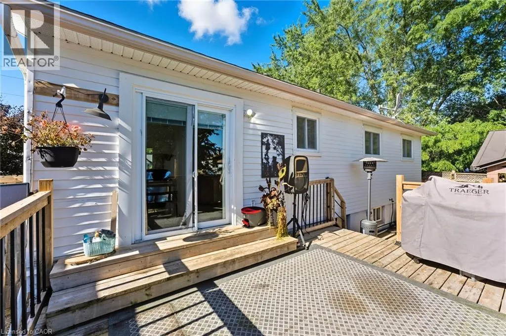 86 SUGAR MAPLE Street