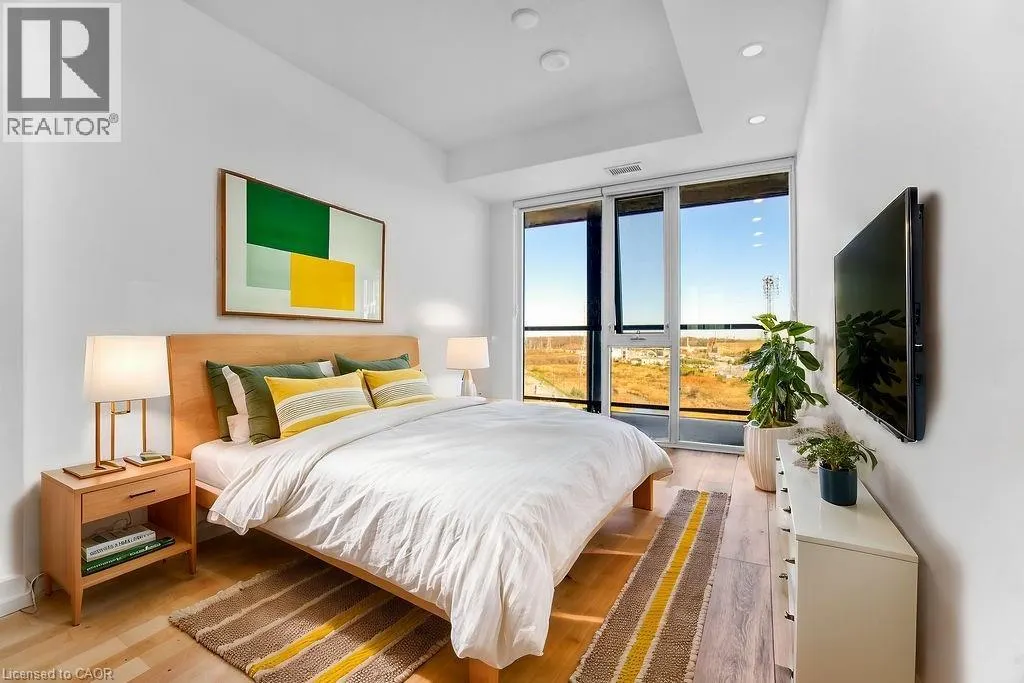 3200 DAKOTA Common Unit# B906, #B906