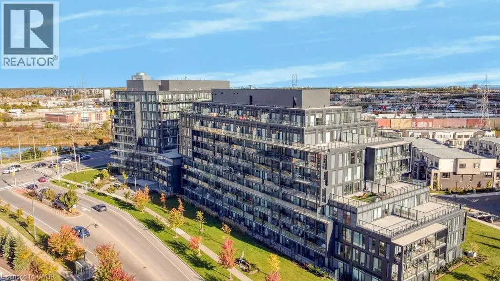 3200 DAKOTA Common Unit# B906, #B906