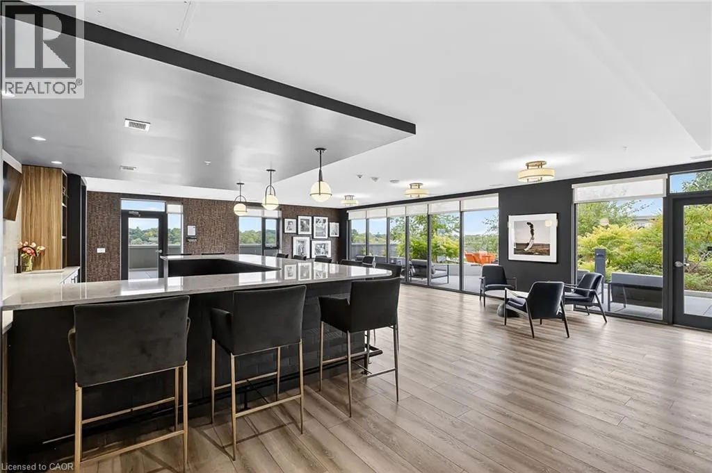 15 GLEBE Street Unit# 1313, #1313