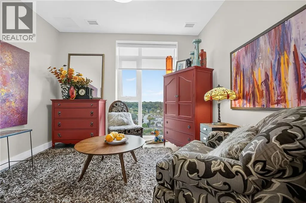 15 GLEBE Street Unit# 1313, #1313