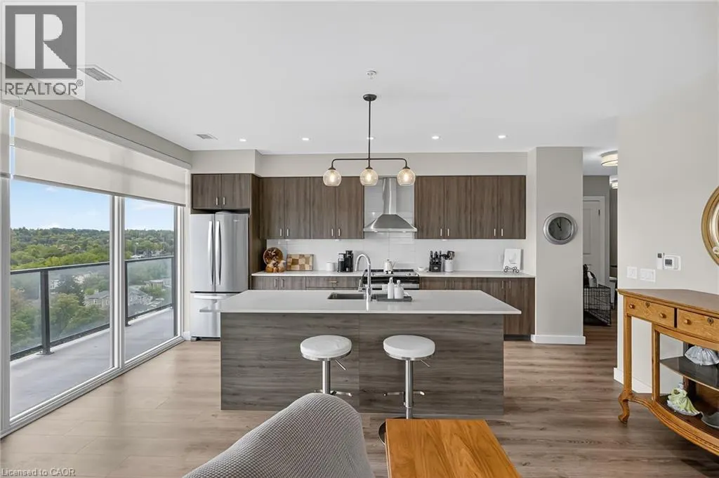 15 GLEBE Street Unit# 1313, #1313