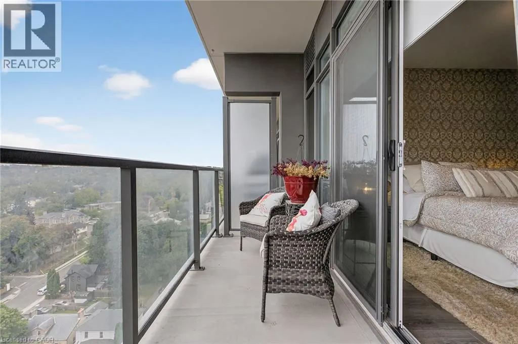 15 GLEBE Street Unit# 1313, #1313