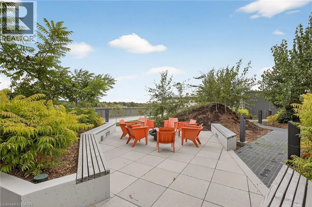 15 GLEBE Street Unit# 1313, #1313