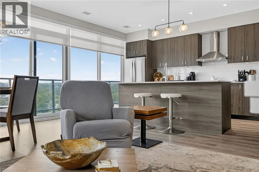 15 GLEBE Street Unit# 1313, #1313