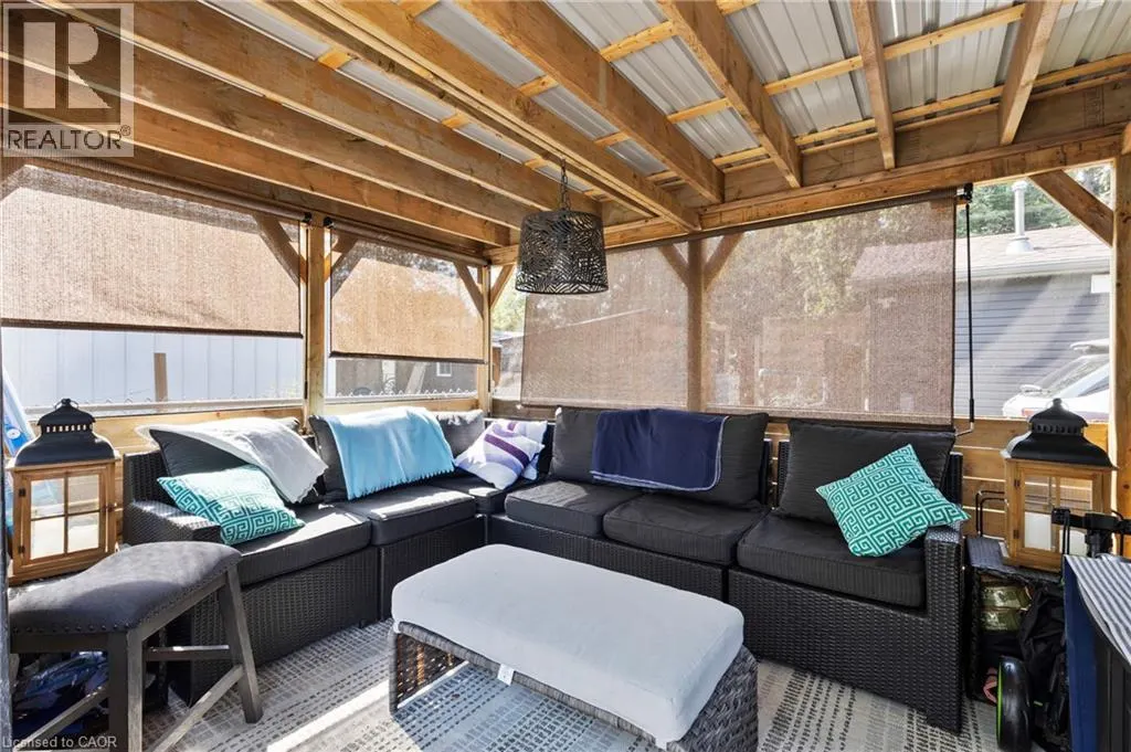 34 PANSY Avenue