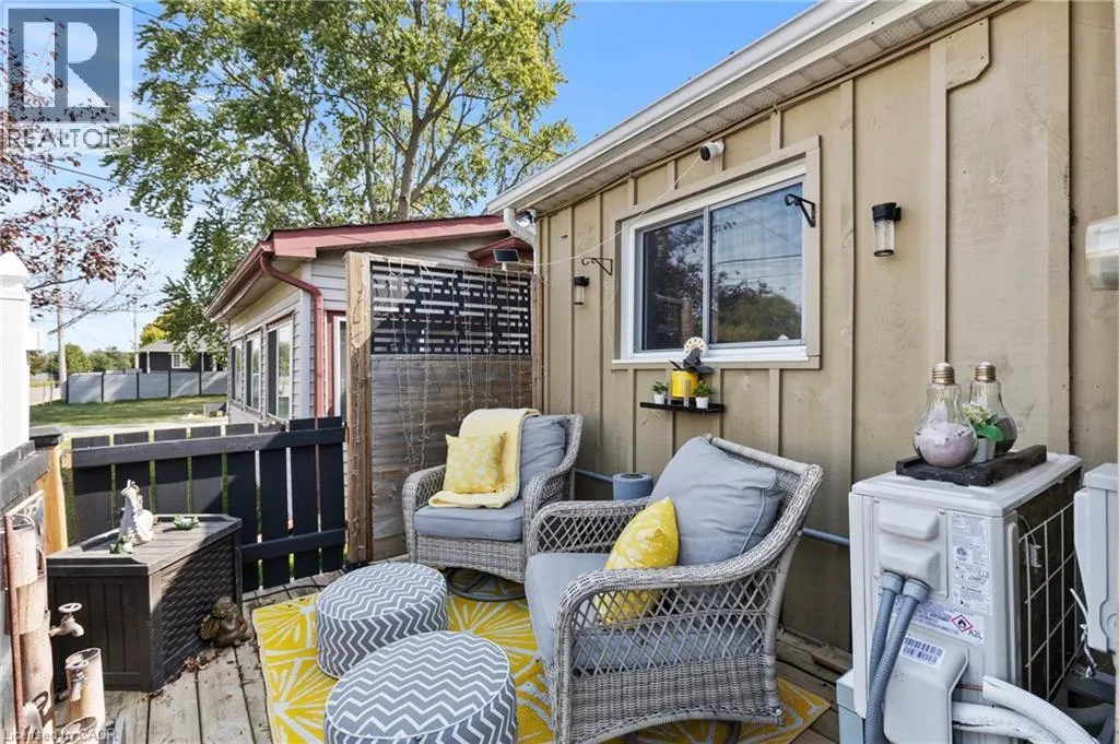 34 PANSY Avenue