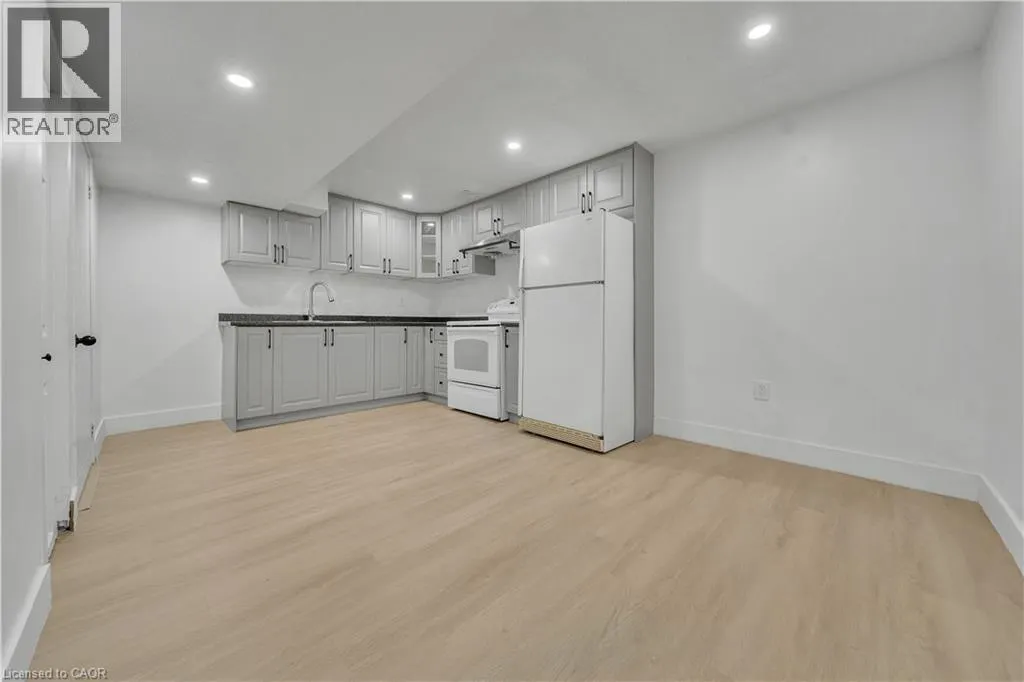 46 BONAPARTE Lane