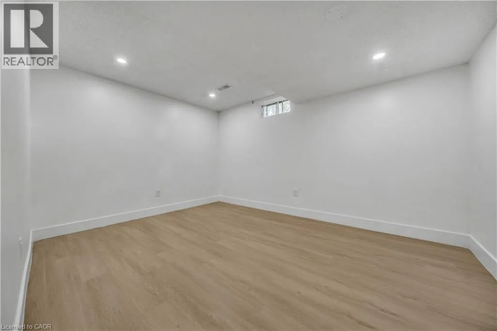 46 BONAPARTE Lane