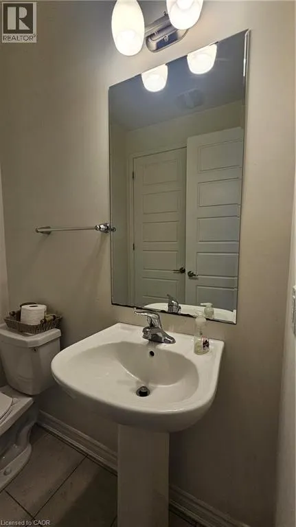 285 EQUESTRIAN Way