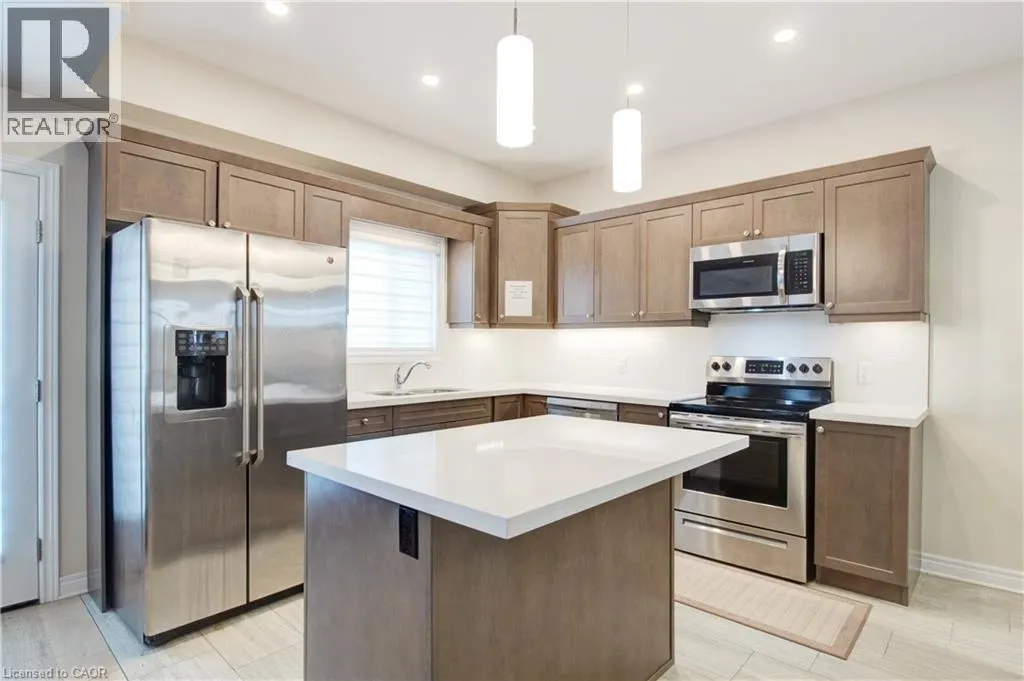 7387 SHERRILEE Crescent