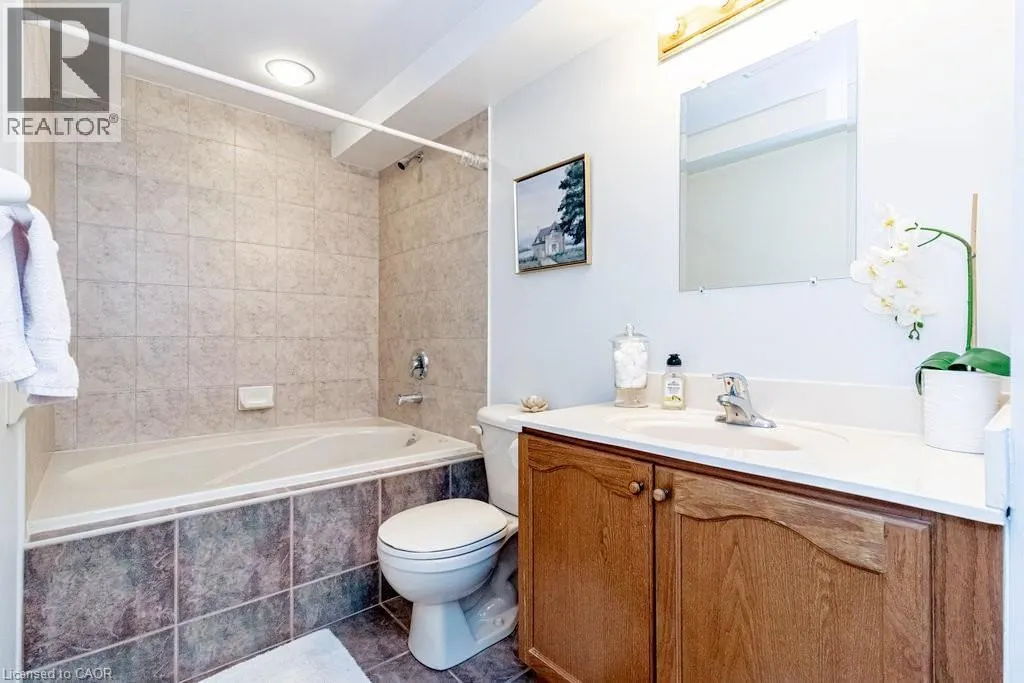 2000 CREEKSIDE Drive Unit# 805, #805