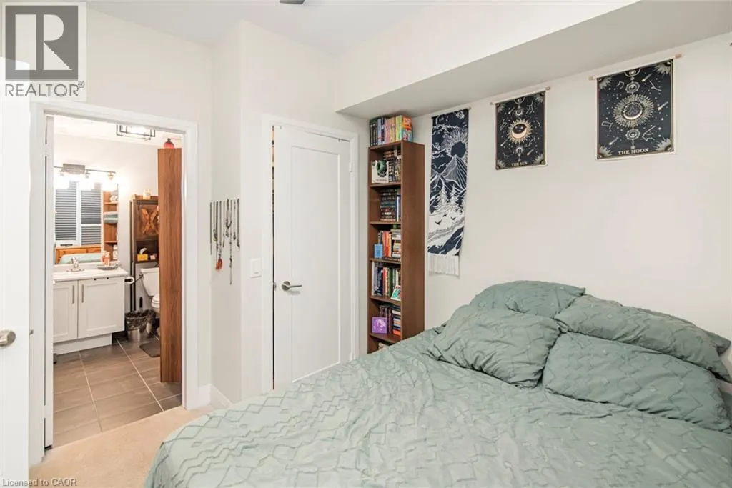 16 CONCORD Place Unit# 120, #120