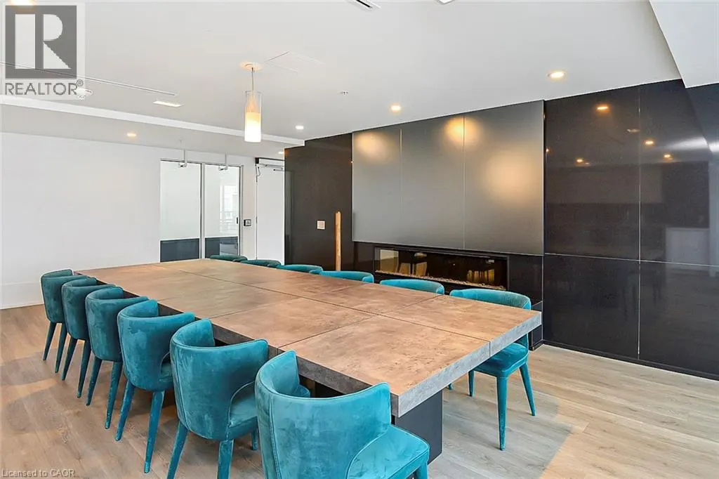 16 CONCORD Place Unit# 120, #120