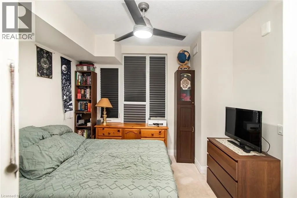 16 CONCORD Place Unit# 120, #120