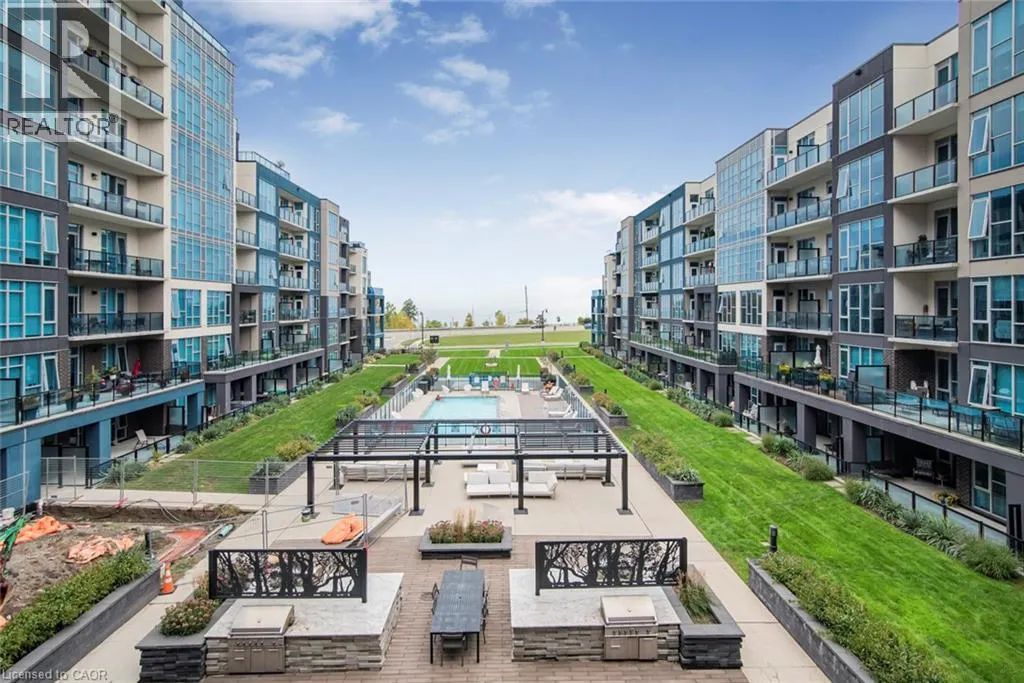 16 CONCORD Place Unit# 120, #120