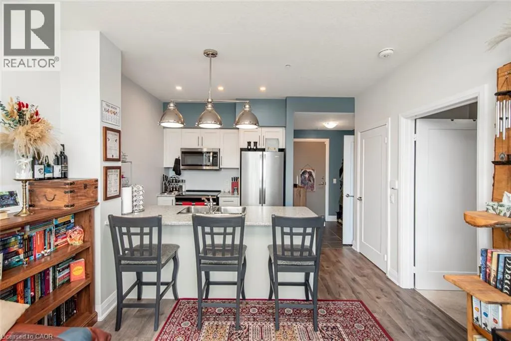 16 CONCORD Place Unit# 120, #120