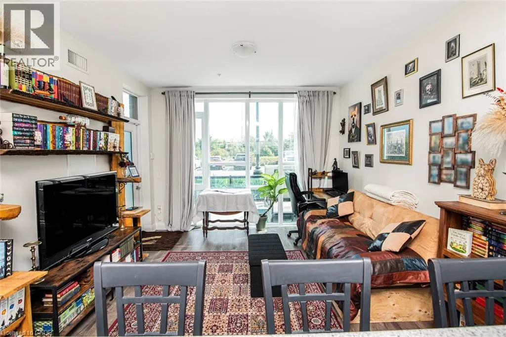 16 CONCORD Place Unit# 120, #120