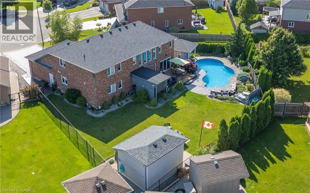 34 PENFOLD Court