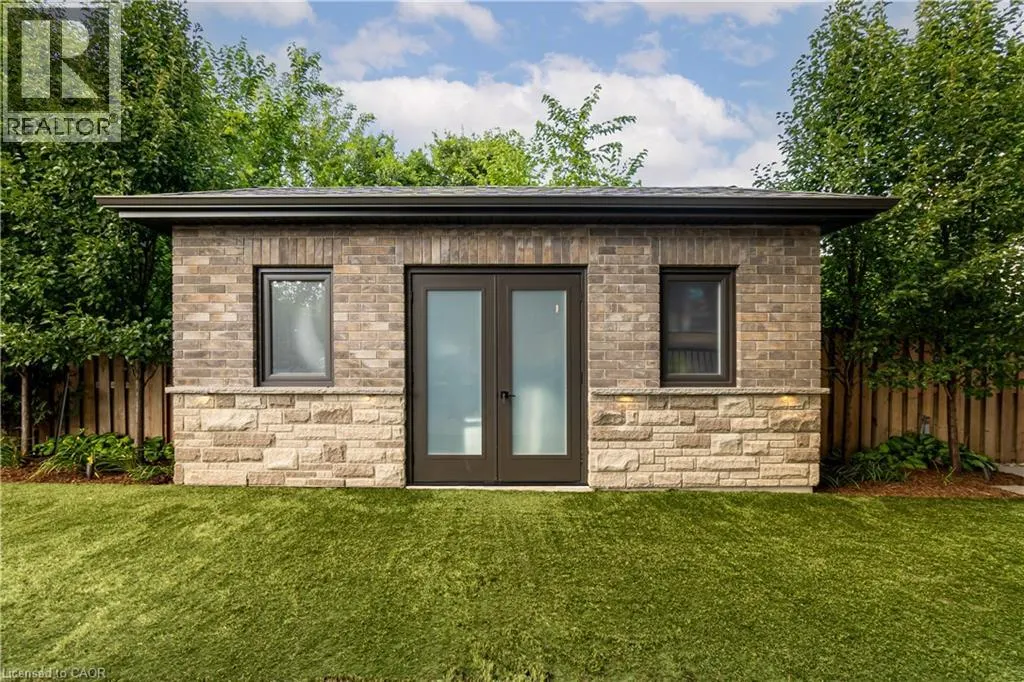 100 SENECA Drive