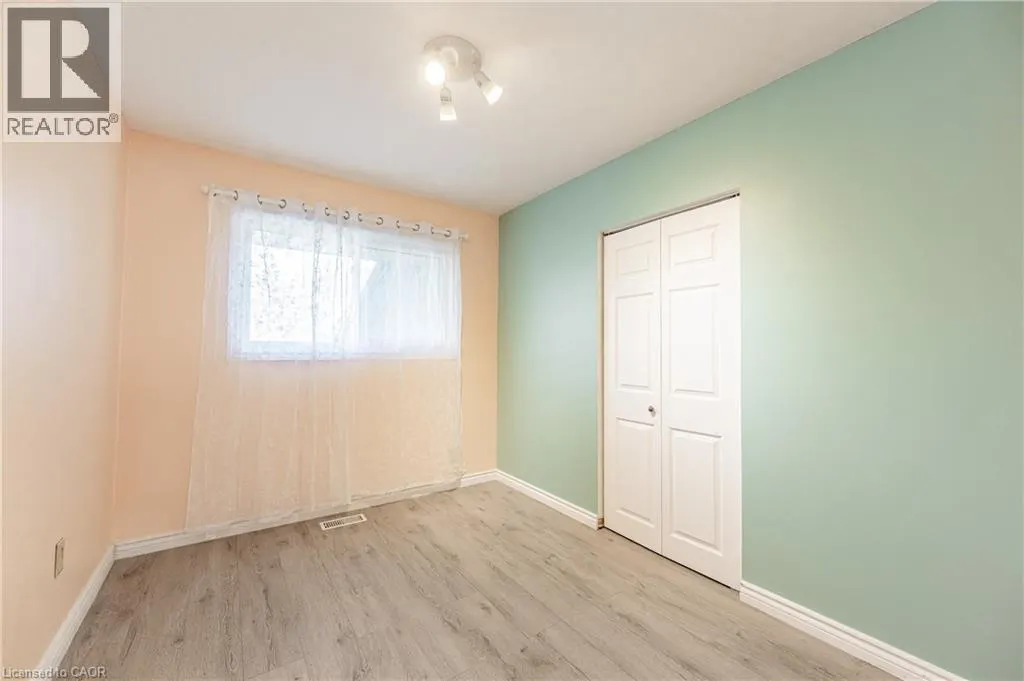 195 VILLAGE Road Unit# UPPER, #UPPER