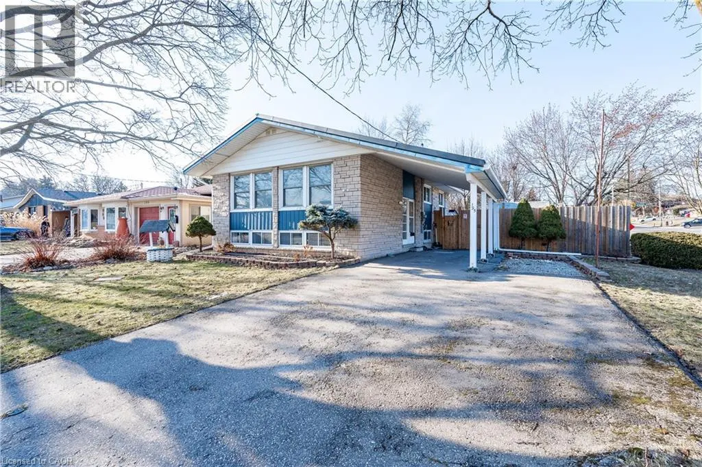 195 VILLAGE Road Unit# UPPER, #UPPER