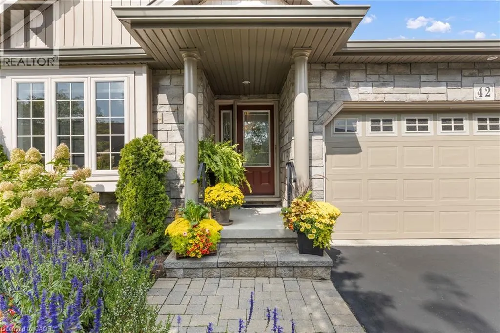 42 ROSE GLEN Crescent