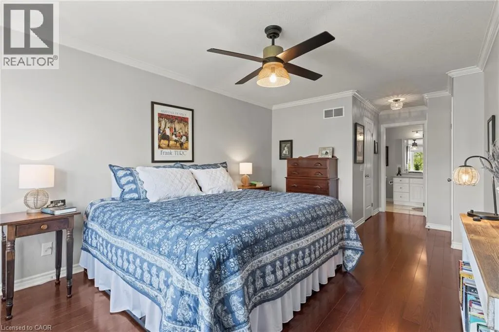 42 ROSE GLEN Crescent