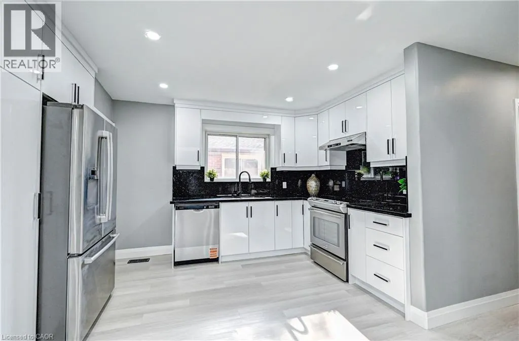 38 BROADVIEW Avenue
