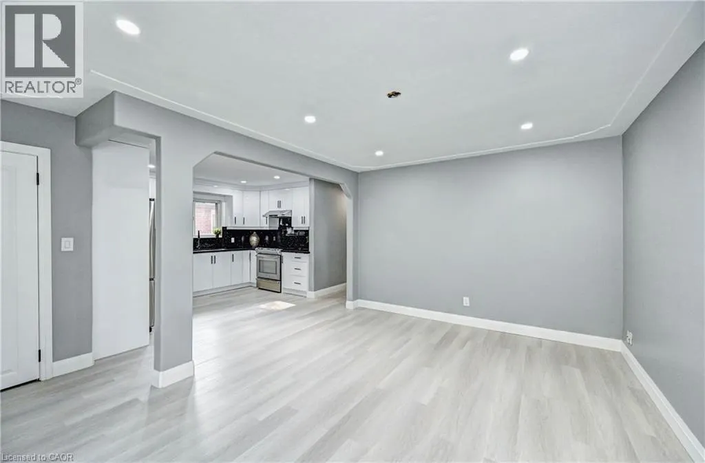 38 BROADVIEW Avenue