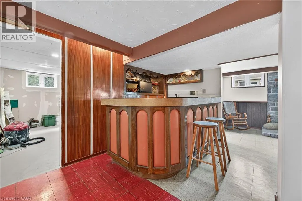 2320 HENDERSHOT Road