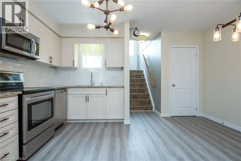 230 JESSICA Crescent Unit# D, #D