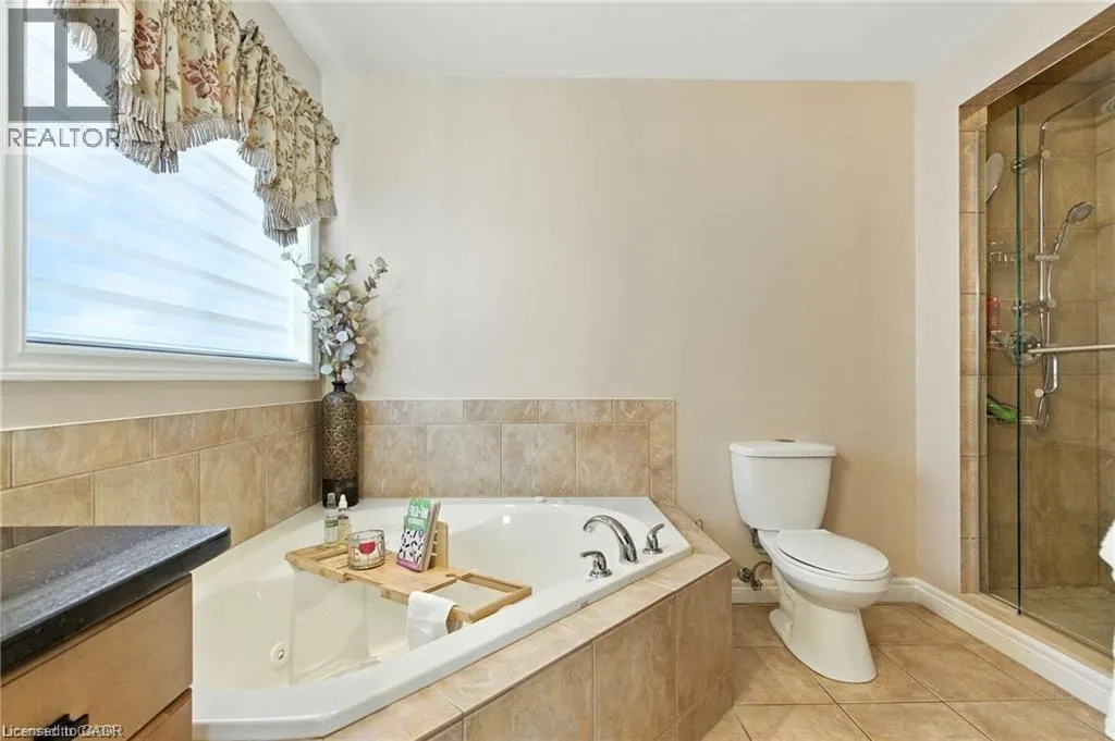 11 SILVERSPRING Crescent