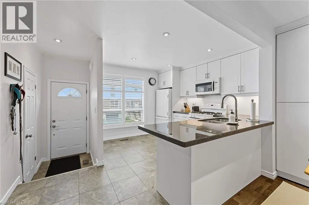 1301 UPPER GAGE Avenue Unit# 34, #34