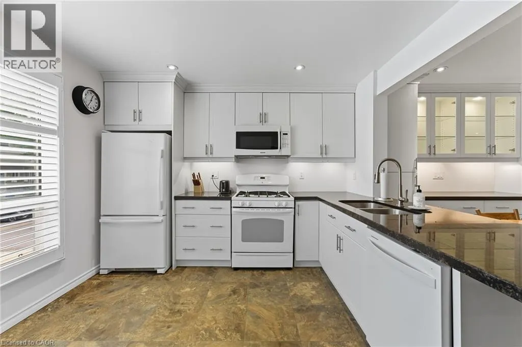 1301 UPPER GAGE Avenue Unit# 34, #34