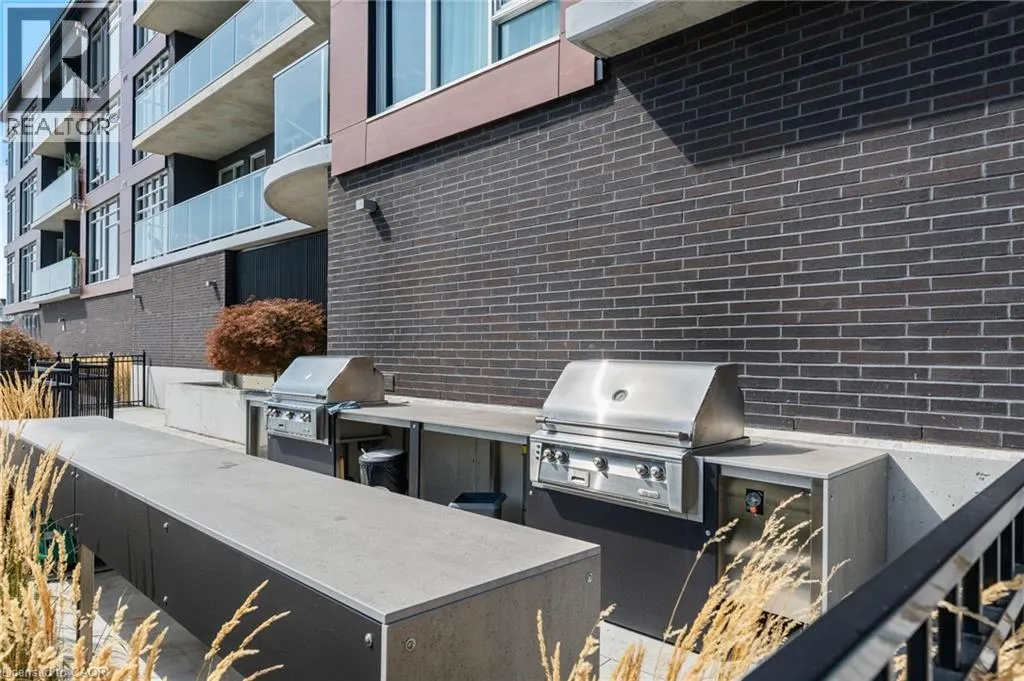 38 HARBOUR Street Unit# 416, #416