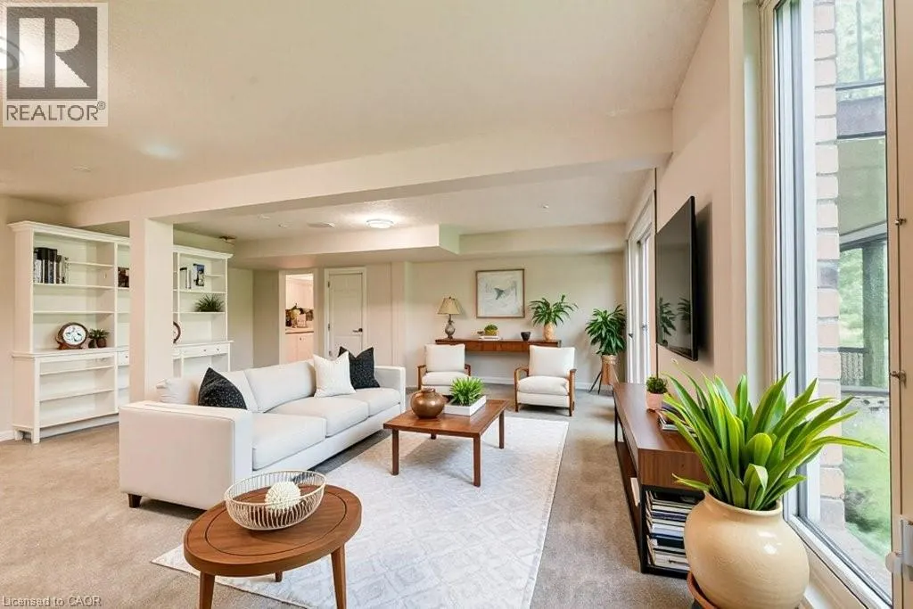 670 SALZBURG Drive