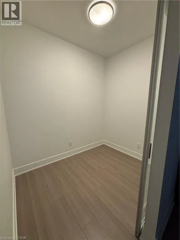 25 WELLINGTON Street S Unit# 1509, #1509