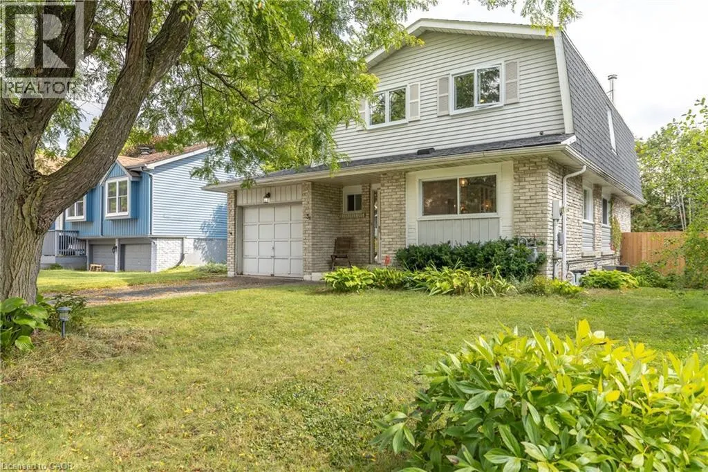 34 WOODRIDGE Drive