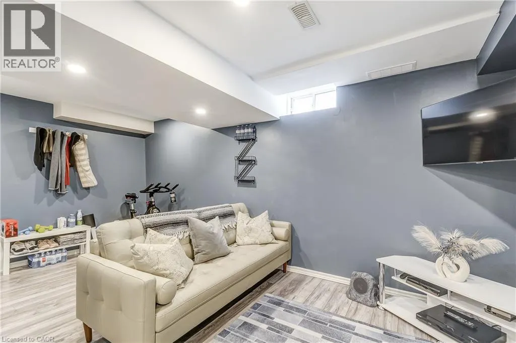 21 MADONNA Drive Unit# 30, #30