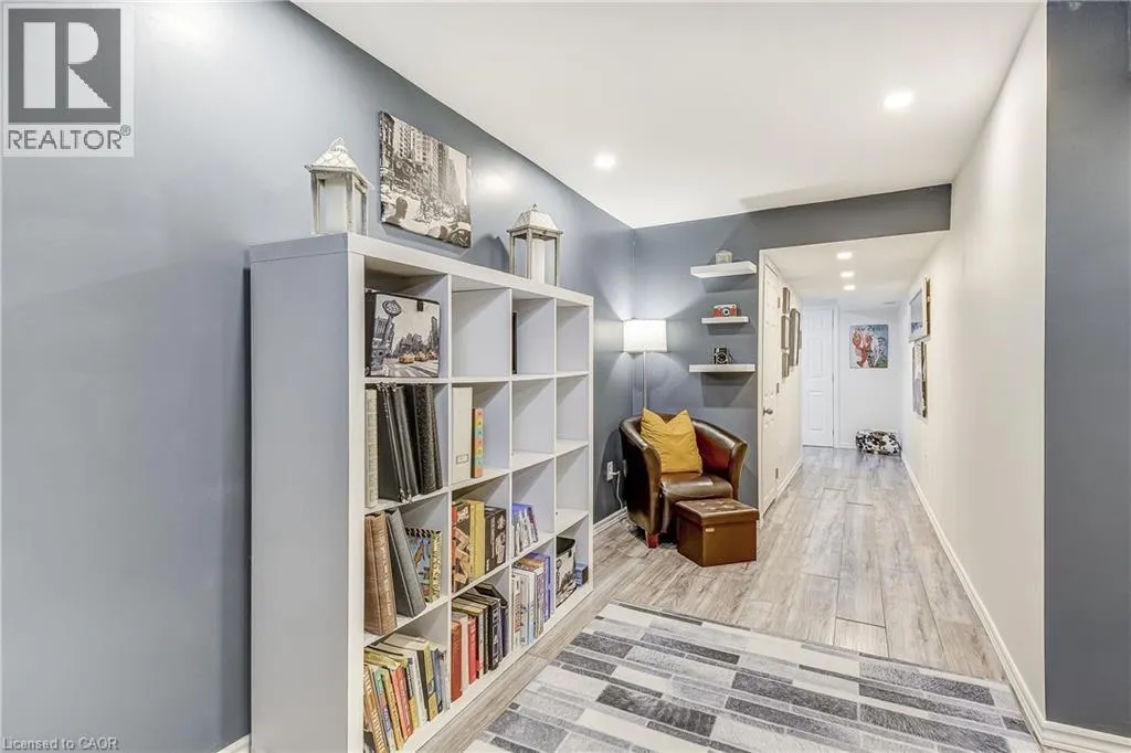 21 MADONNA Drive Unit# 30, #30
