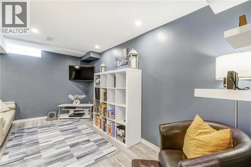 21 MADONNA Drive Unit# 30, #30