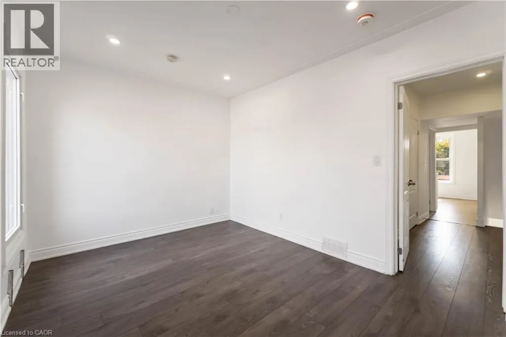 934 BARTON Street E Unit# 2, #2
