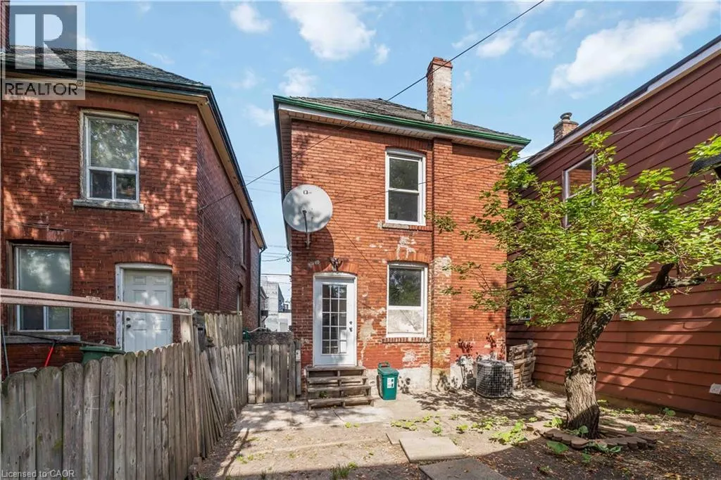 934 BARTON Street E Unit# 2, #2