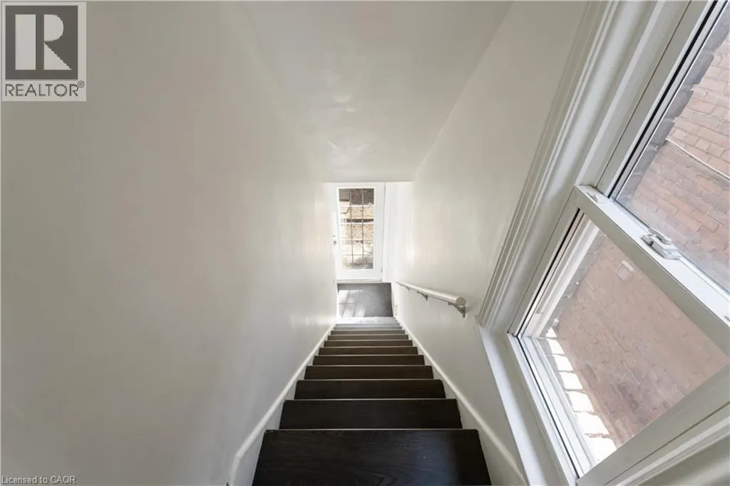934 BARTON Street E Unit# 2, #2