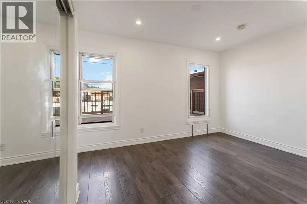 934 BARTON Street E Unit# 2, #2