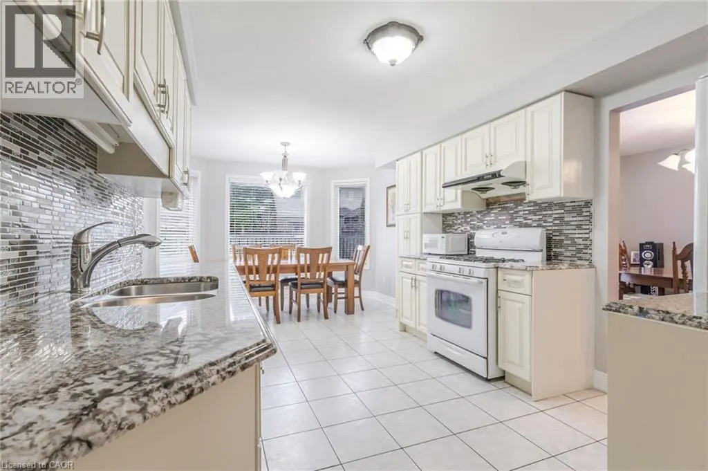 42 HILLGARDEN Drive
