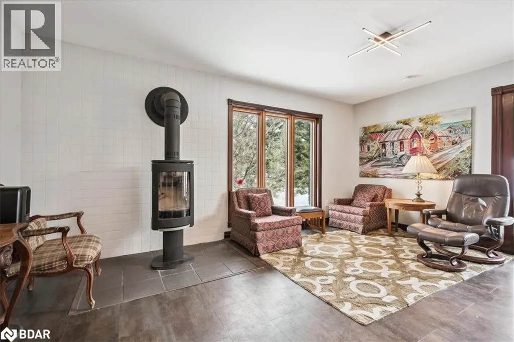 331 MOUNTSBERG Road