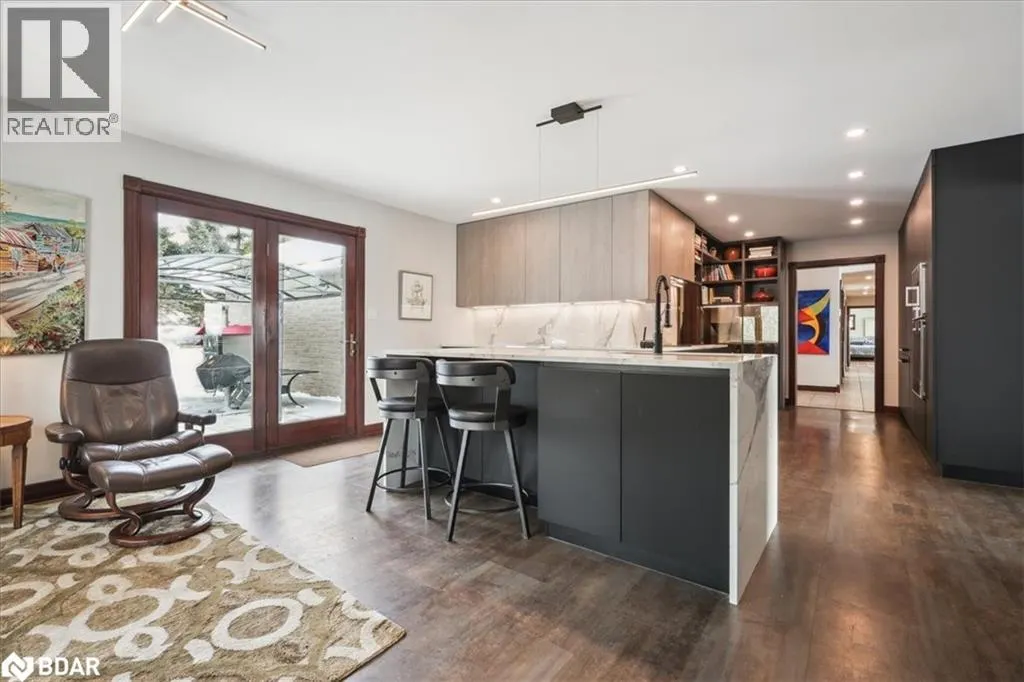 331 MOUNTSBERG Road