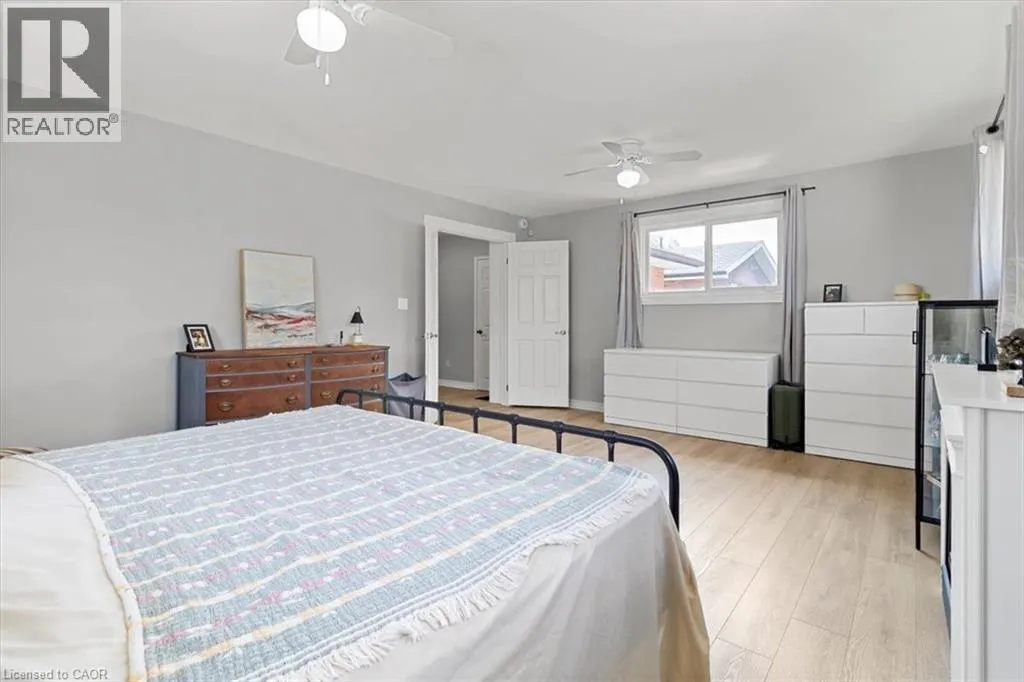 161 HOOVER Crescent Unit# MAIN, #MAIN
